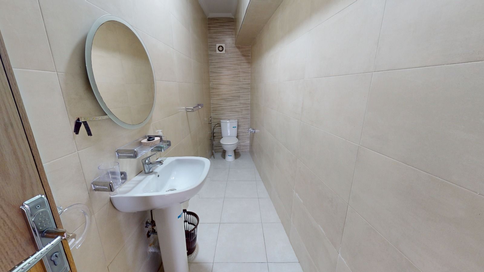 Photo 6